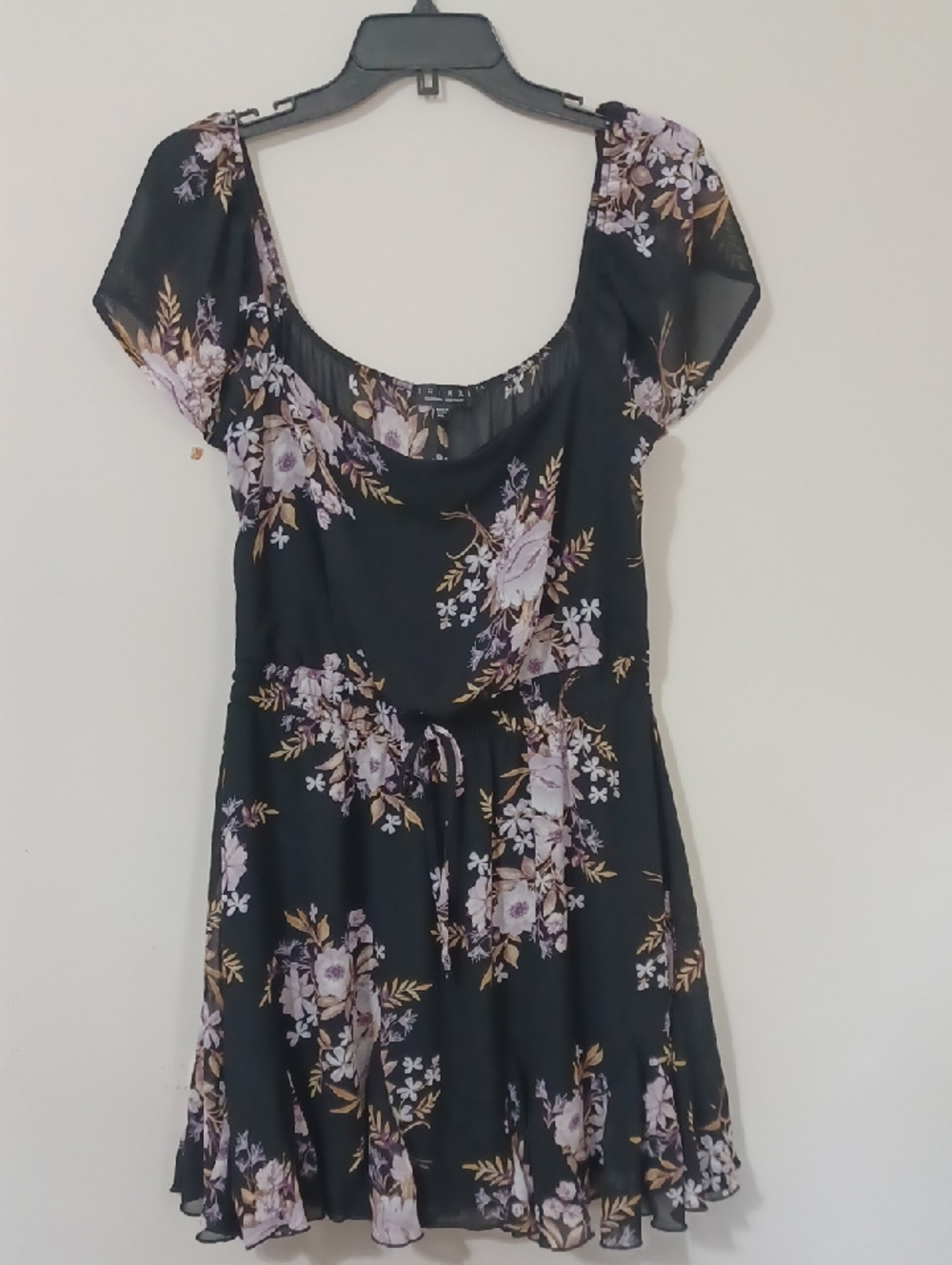 Trixxi Black Floral Scoop-Neck Mini Dress with Lavender Accents. NWT. Size XL